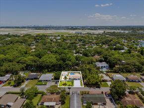 1736 SW 30TH St, Fort Lauderdale FL 33315