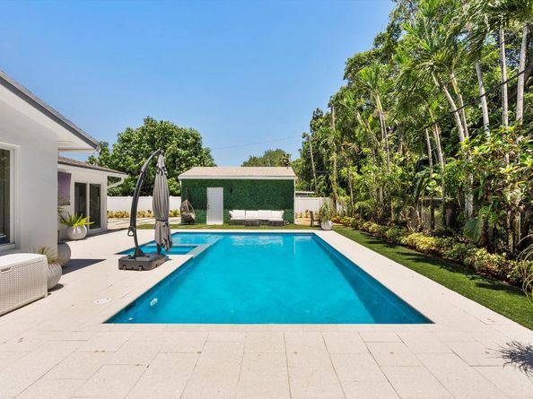 1736 SW 30TH St, Fort Lauderdale FL 33315