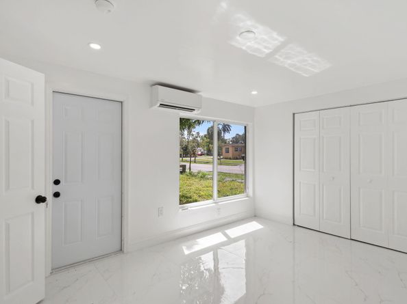 1530 NW 18 Court, Fort Lauderdale FL 33311