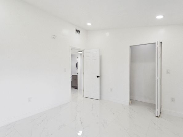 1530 NW 18 Court, Fort Lauderdale FL 33311