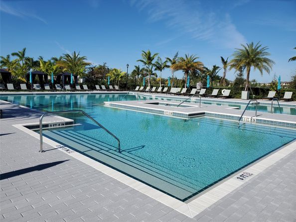 9627 Watercrest Isle, Parkland FL 33076