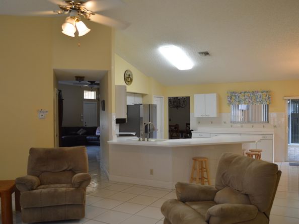 141 Kings Way, Royal Palm Beach FL 33411