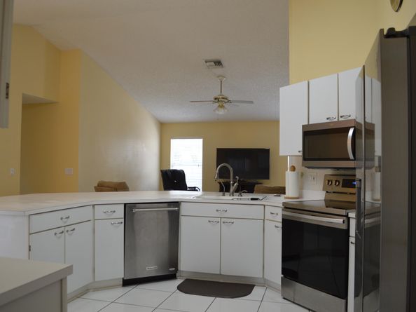 141 Kings Way, Royal Palm Beach FL 33411