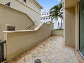 99 SE Mizner 602 Boulevard 602, Boca Raton FL 33432