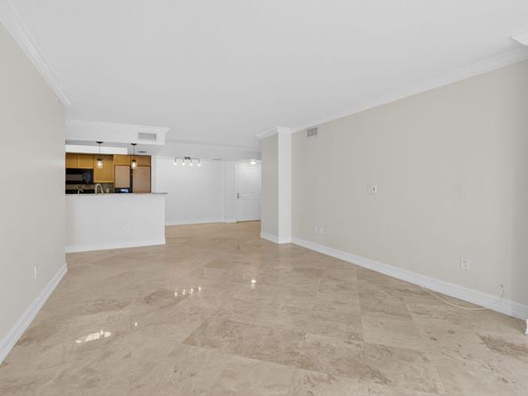 99 SE Mizner 602 Boulevard 602, Boca Raton FL 33432