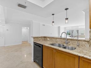 99 SE Mizner 602 Boulevard 602, Boca Raton FL 33432
