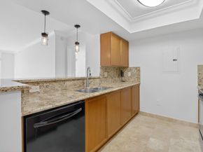 99 SE Mizner 602 Boulevard 602, Boca Raton FL 33432