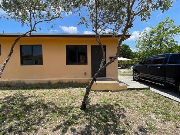 519 NW 3rd Avenue 519521, Hallandale Beach FL 33009