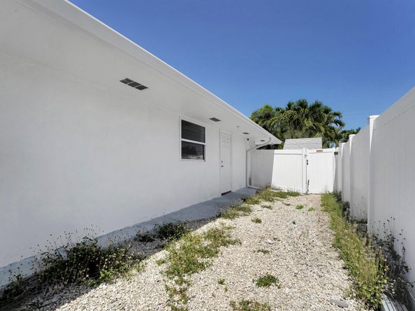 600 NW 12th Avenue, Boca Raton FL 33486