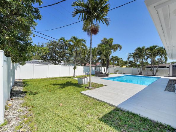 600 NW 12th Avenue, Boca Raton FL 33486