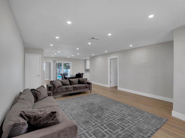 600 NW 12th Avenue, Boca Raton FL 33486