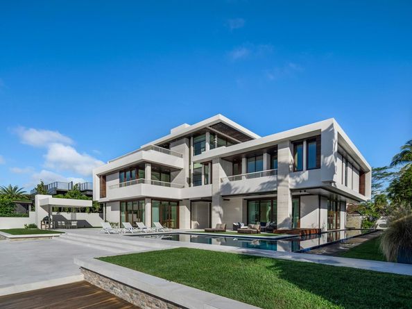 10 Pelican Dr, Fort Lauderdale FL 33301