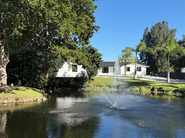 5790 Melaleuca Rd, Southwest Ranches FL 33330