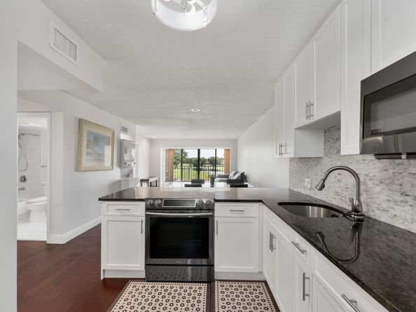 4489 Luxemburg Court 306, Lake Worth FL 33467