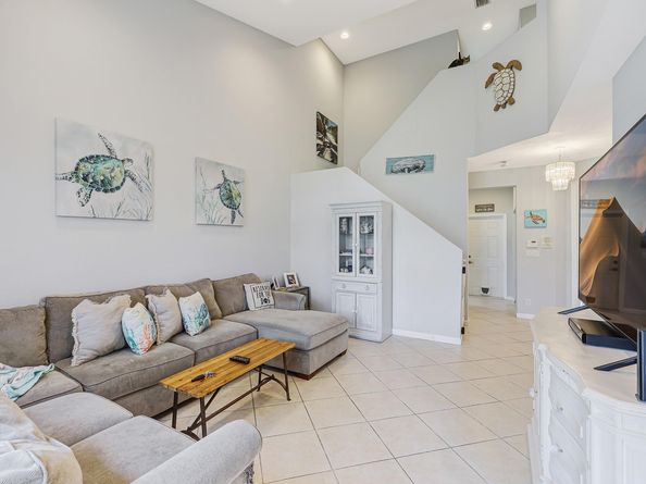 5664 NW 125th Ave, Coral Springs FL 33076