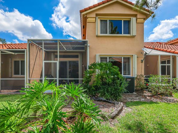 5664 NW 125th Ave, Coral Springs FL 33076