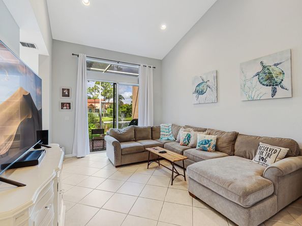 5664 NW 125th Ave, Coral Springs FL 33076