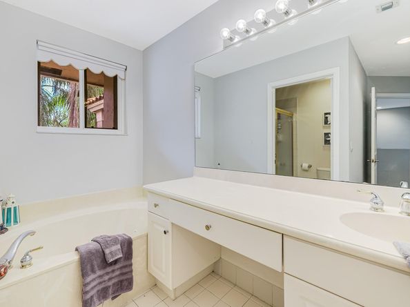 5664 NW 125th Ave, Coral Springs FL 33076
