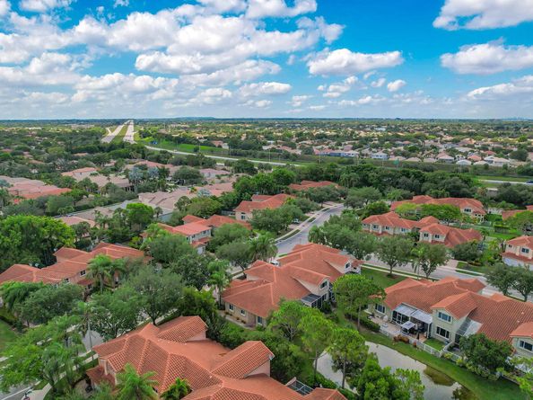 5664 NW 125th Ave, Coral Springs FL 33076