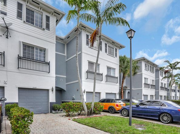 3599 NW 14th Court, Lauderhill FL 33311