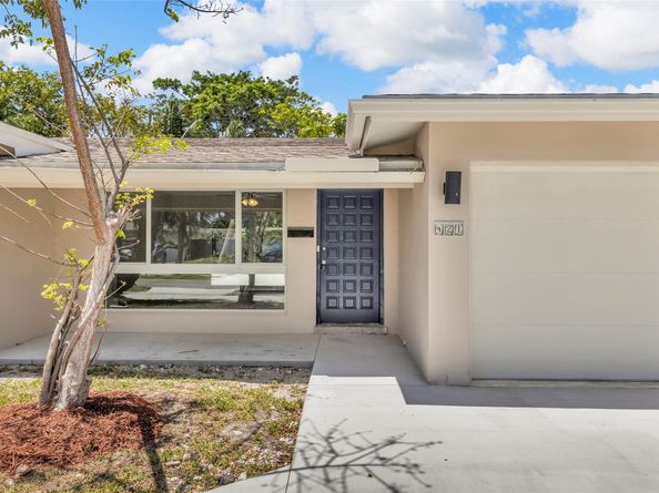 421 SE 5th Ave, Pompano Beach FL 33060
