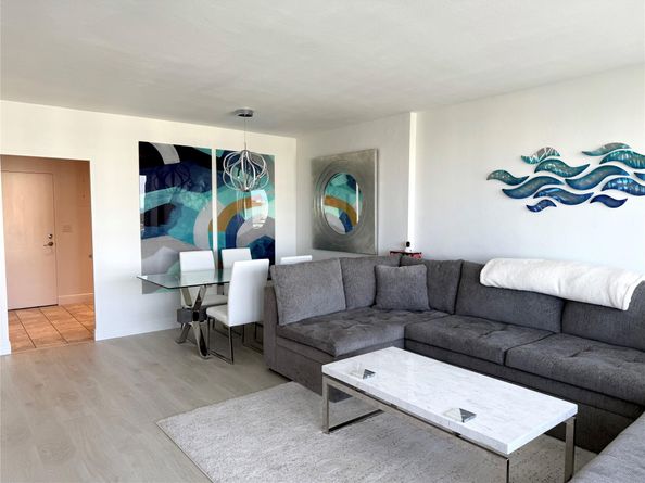 3233 NE 34th St 1403, Fort Lauderdale FL 33308