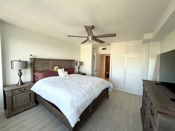 3233 NE 34th St 1403, Fort Lauderdale FL 33308