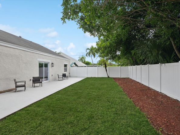 8587 Dynasty Drive, Boca Raton FL 33433