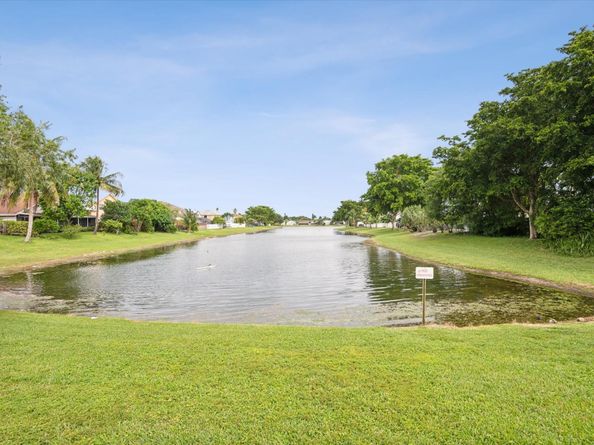 8587 Dynasty Drive, Boca Raton FL 33433