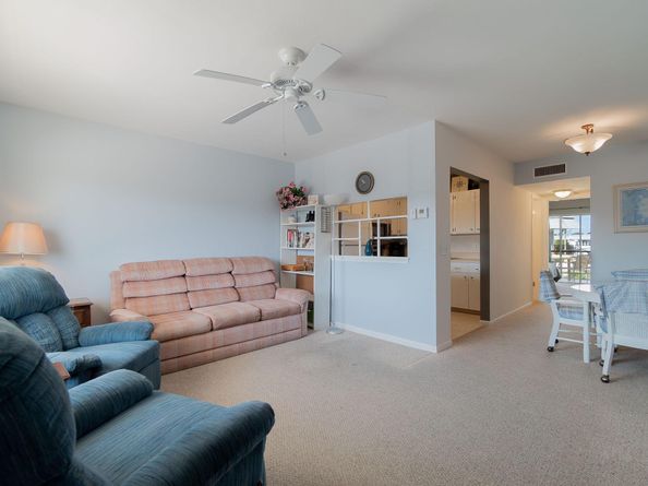3160 Lake Osborne Drive 211, Lake Worth Beach FL 33461