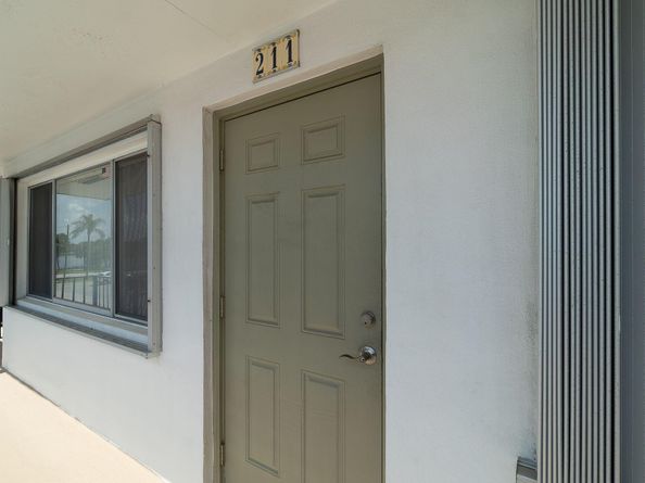 3160 Lake Osborne Drive 211, Lake Worth Beach FL 33461