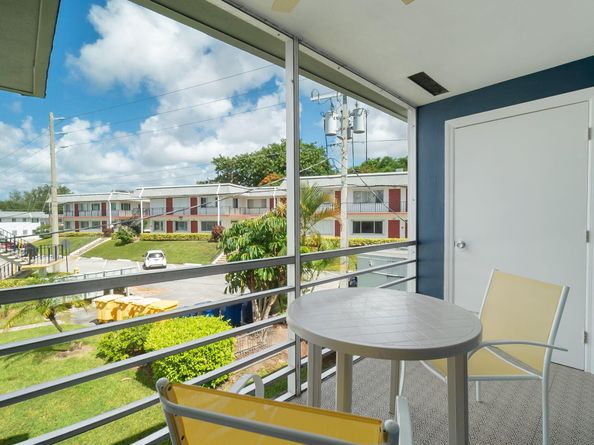 3160 Lake Osborne Drive 211, Lake Worth Beach FL 33461
