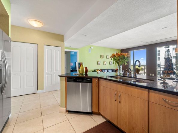 1830 Radius Dr 1012, Hollywood FL 33020