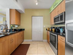 1830 Radius Dr 1012, Hollywood FL 33020
