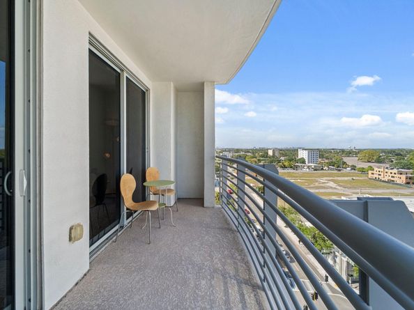 1830 Radius Dr 1012, Hollywood FL 33020
