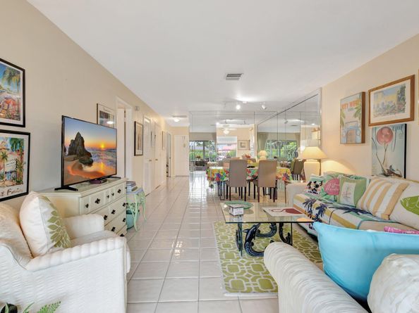 5200 Privet B Place B, Delray Beach FL 33484