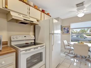 5200 Privet B Place B, Delray Beach FL 33484