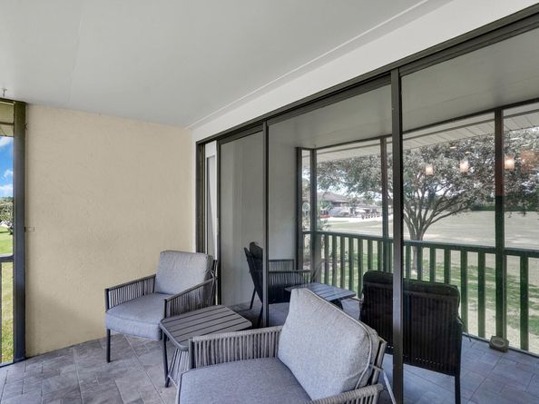 600 Greensward Ln 203, Delray Beach FL 33445