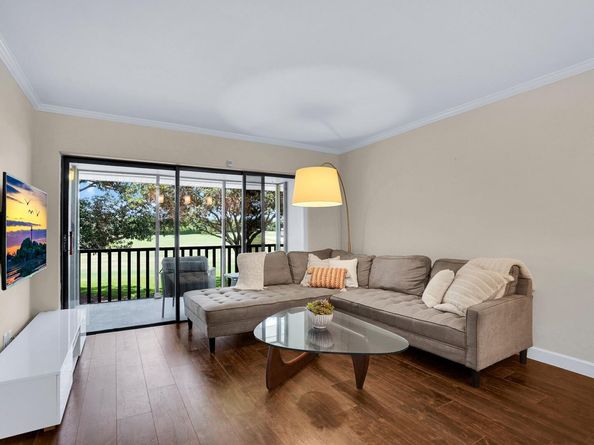 600 Greensward Ln 203, Delray Beach FL 33445