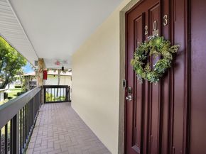 600 Greensward Ln 203, Delray Beach FL 33445