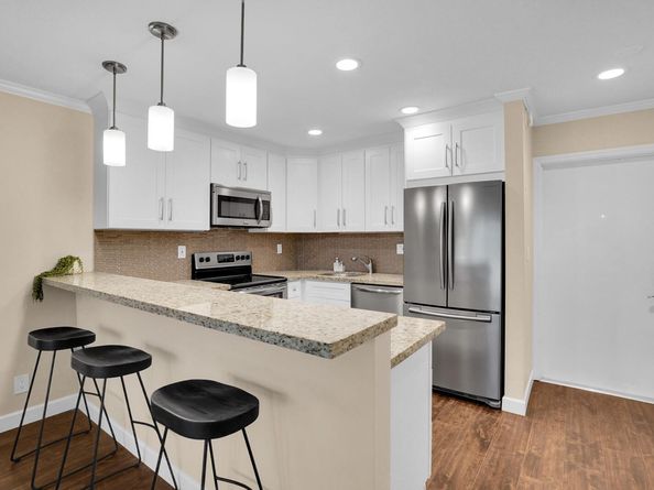 600 Greensward Ln 203, Delray Beach FL 33445