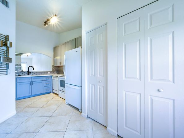 3478 Briar Bay Boulevard 202, West Palm Beach FL 33411