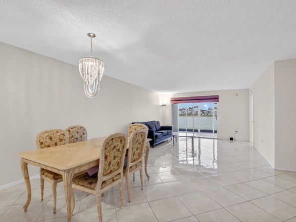 6112 Huntwick Terrace 106, Delray Beach FL 33484