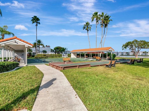 6112 Huntwick Terrace 106, Delray Beach FL 33484