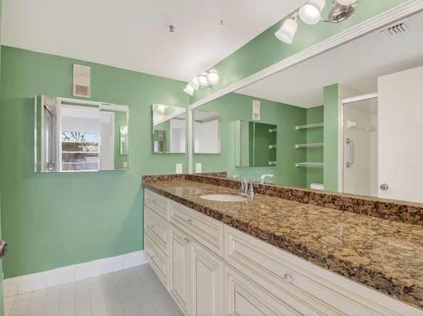6112 Huntwick Terrace 106, Delray Beach FL 33484