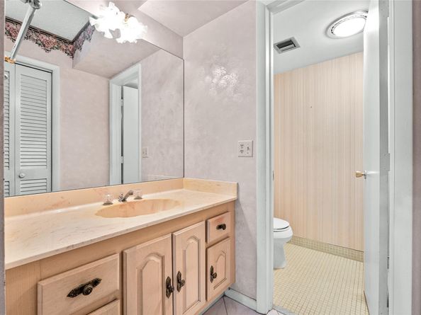 1965 SE 5th Ct 206, Pompano Beach FL 33060