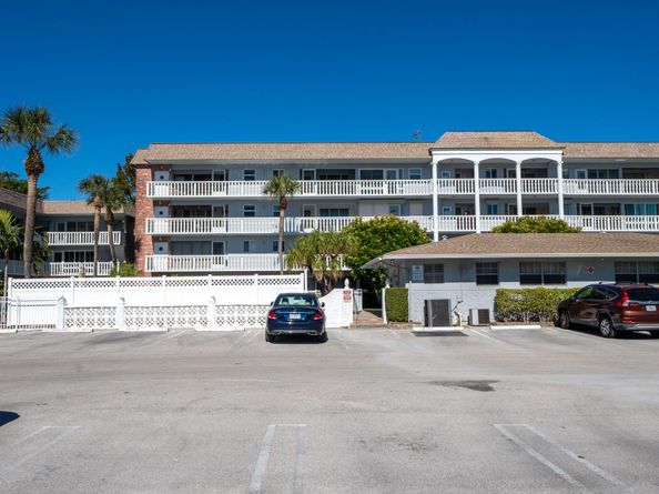 1965 SE 5th Ct 206, Pompano Beach FL 33060