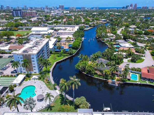 3040 NE 16th Ave 415, Oakland Park FL 33334