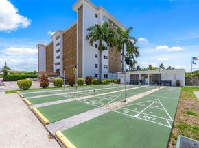 3040 NE 16th Ave 415, Oakland Park FL 33334