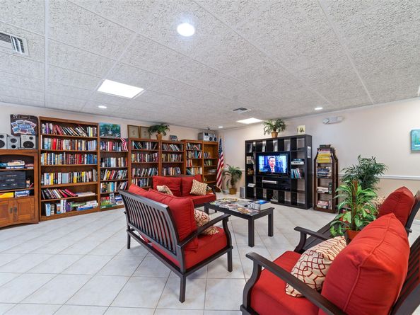 3040 NE 16th Ave 415, Oakland Park FL 33334